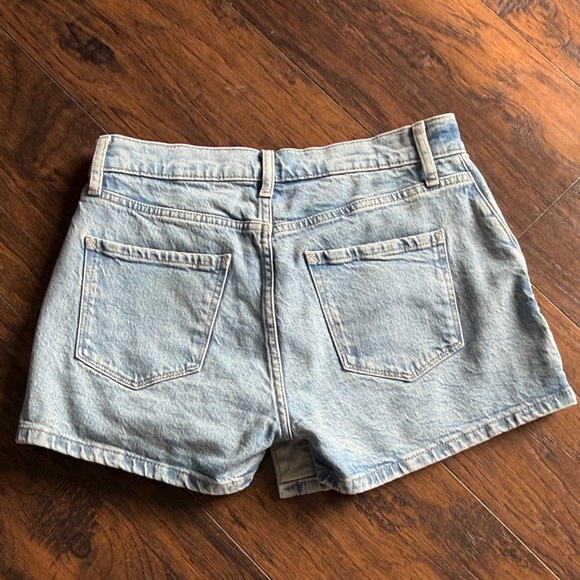 a.n.a Light Wash Denim Asymmetrical Skort - Picture 4 of 4